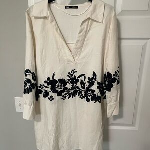 Zara Ivory Top with Black Floral Pattern